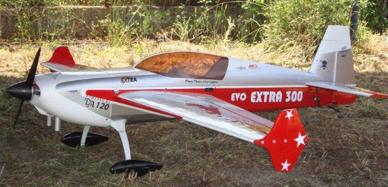 Extra 300_2.jpg
